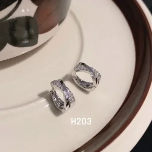 ต่างหูห่วงบิดเพชร (H203)