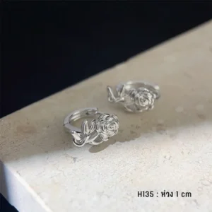 สแตนเลสแท้ ต่างหูห่วงดีไซน์ดอกกุหลาบสามมิติสุดโรแมนติก (H135)